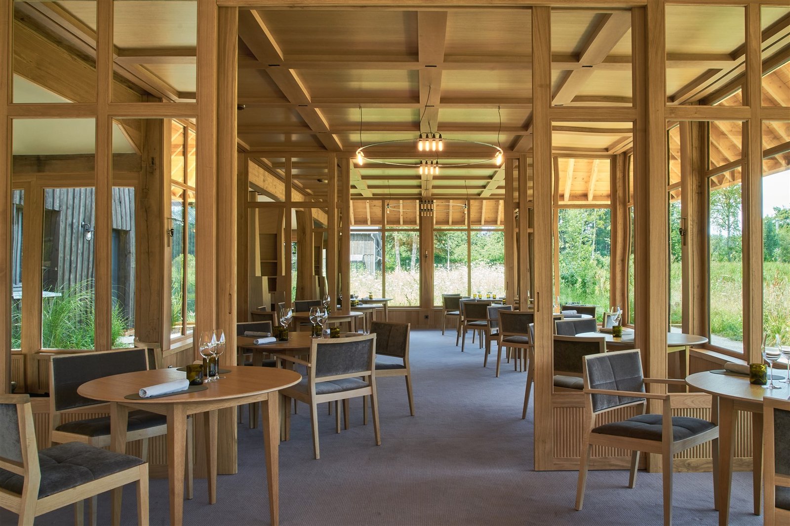 Les Sources de Cheverny, at the table