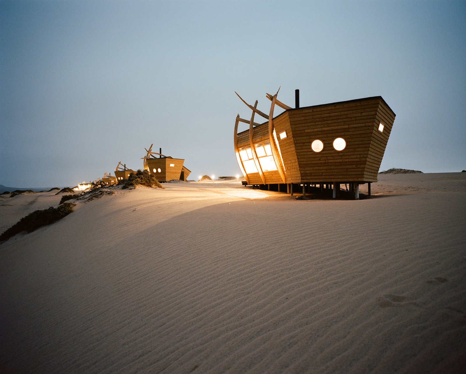 Shipwreck Lodge, backstory