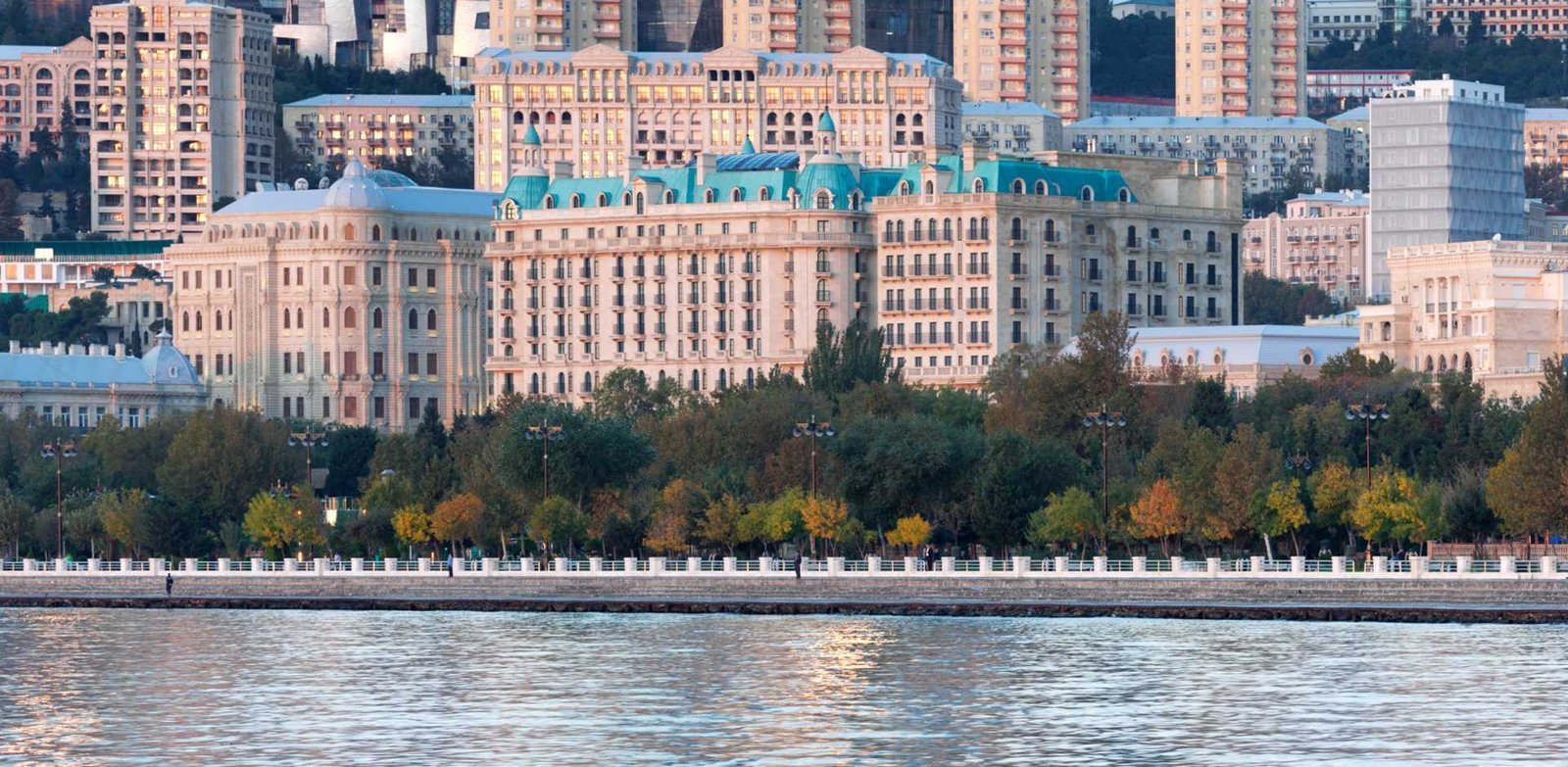Four Seasons Hotel Baku, vibe