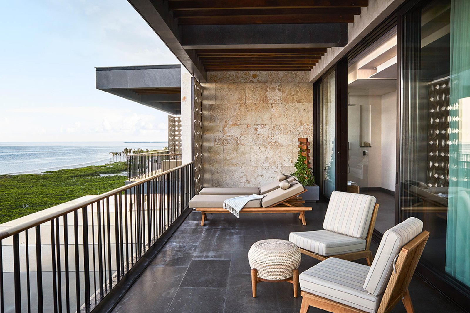 Etéreo, rooms