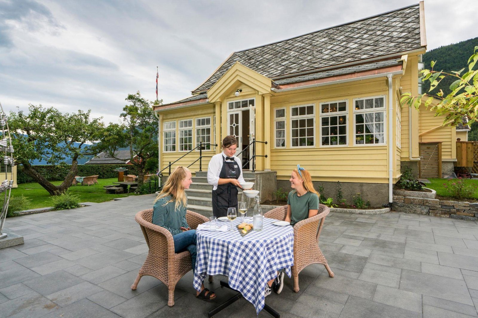 Walaker Hotell, eat & drink