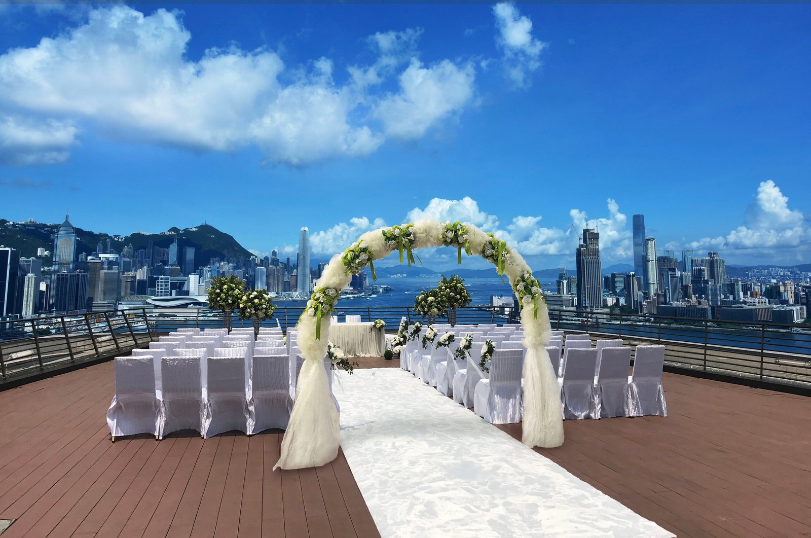 Harbour Grand Hong Kong — vibe
