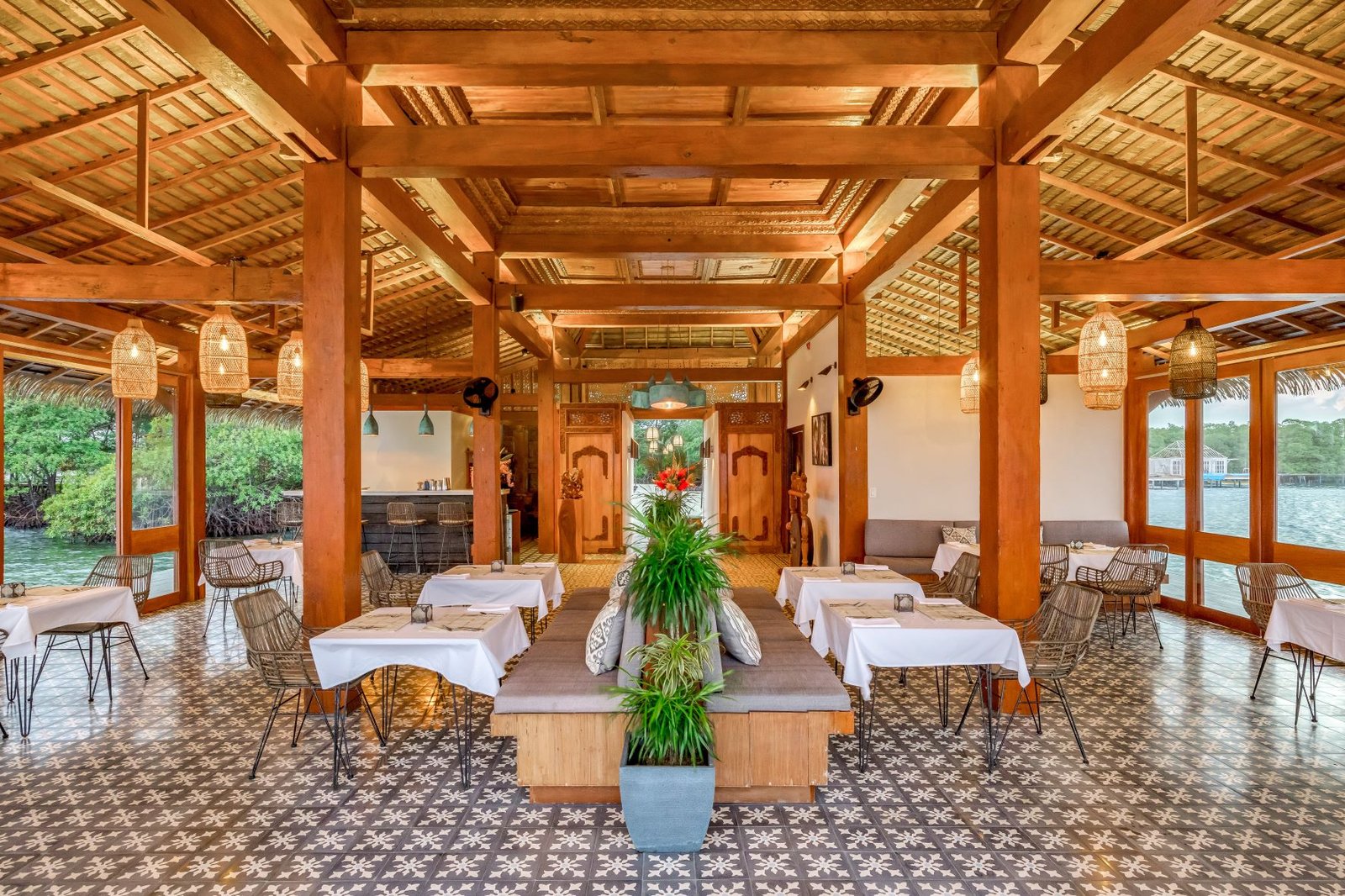 Nayara Bocas del Toro, eat & drink