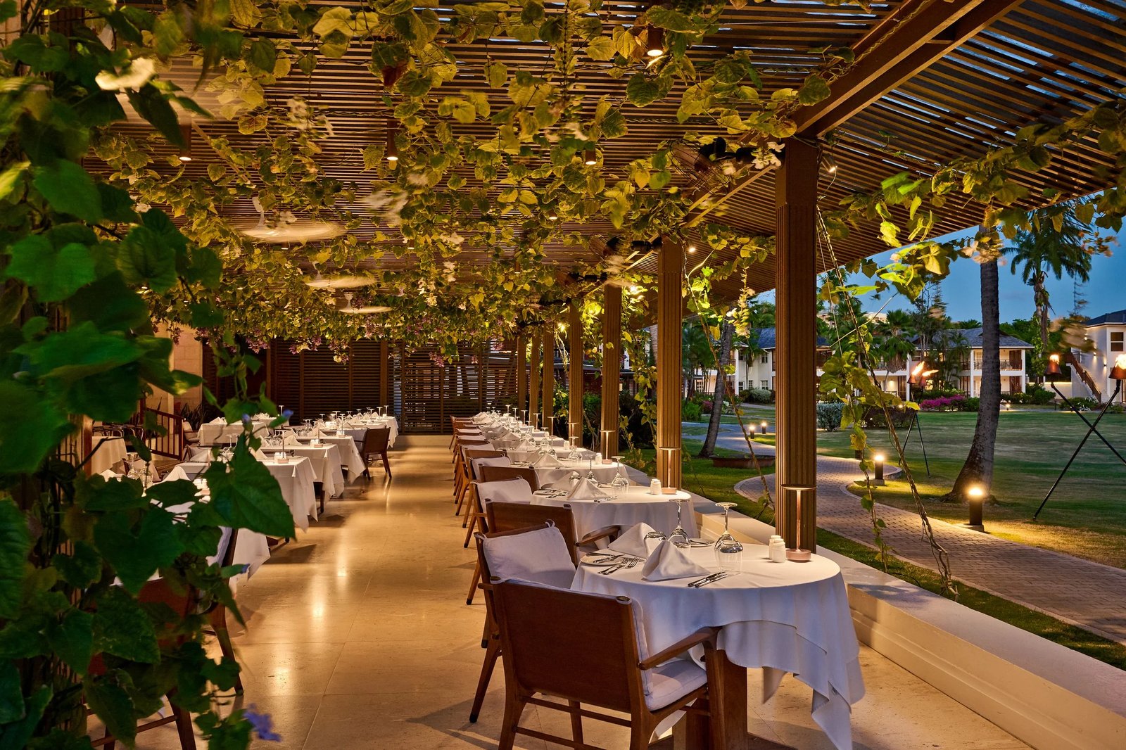 Calabash Hotel, at the table