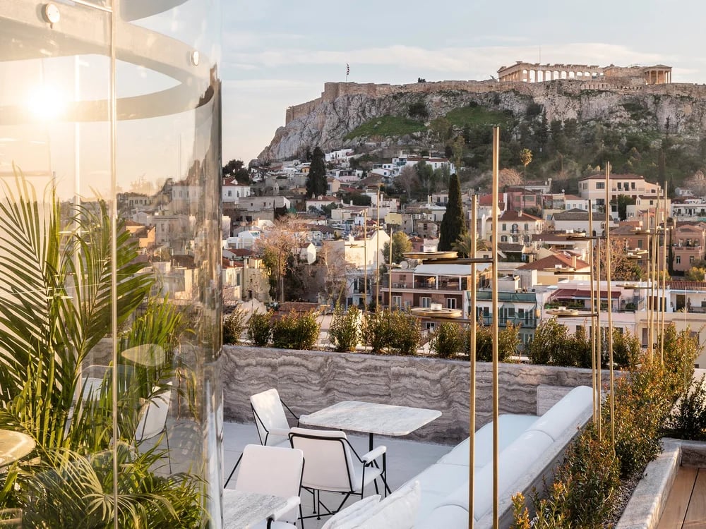 The Dolli at Acropolis, vibe