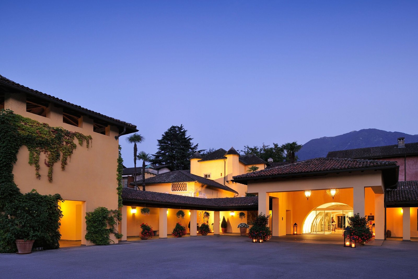 Castello del Sole Beach Resort & SPA, backstory