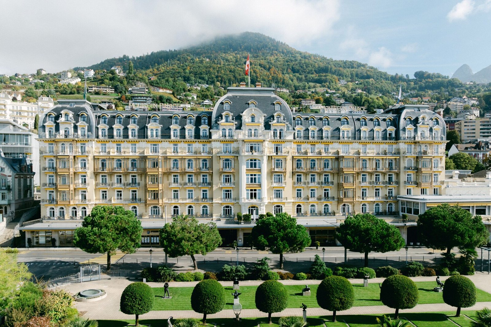 Fairmont Le Montreux Palace, how it began