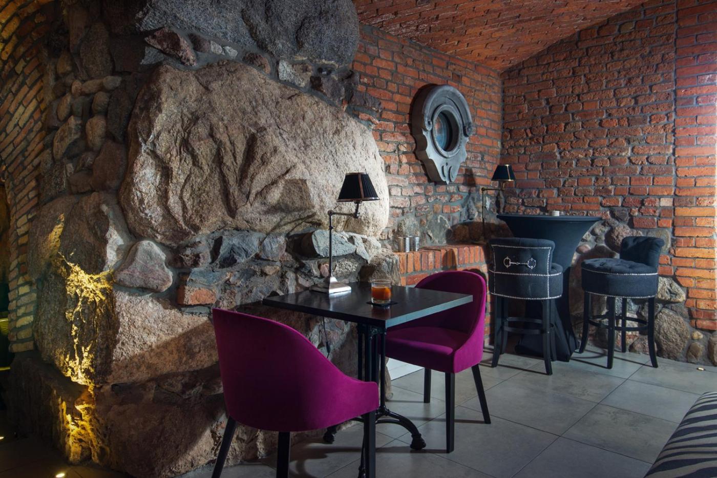 Hotel Quadrille Relais & Châteaux, eat & drink