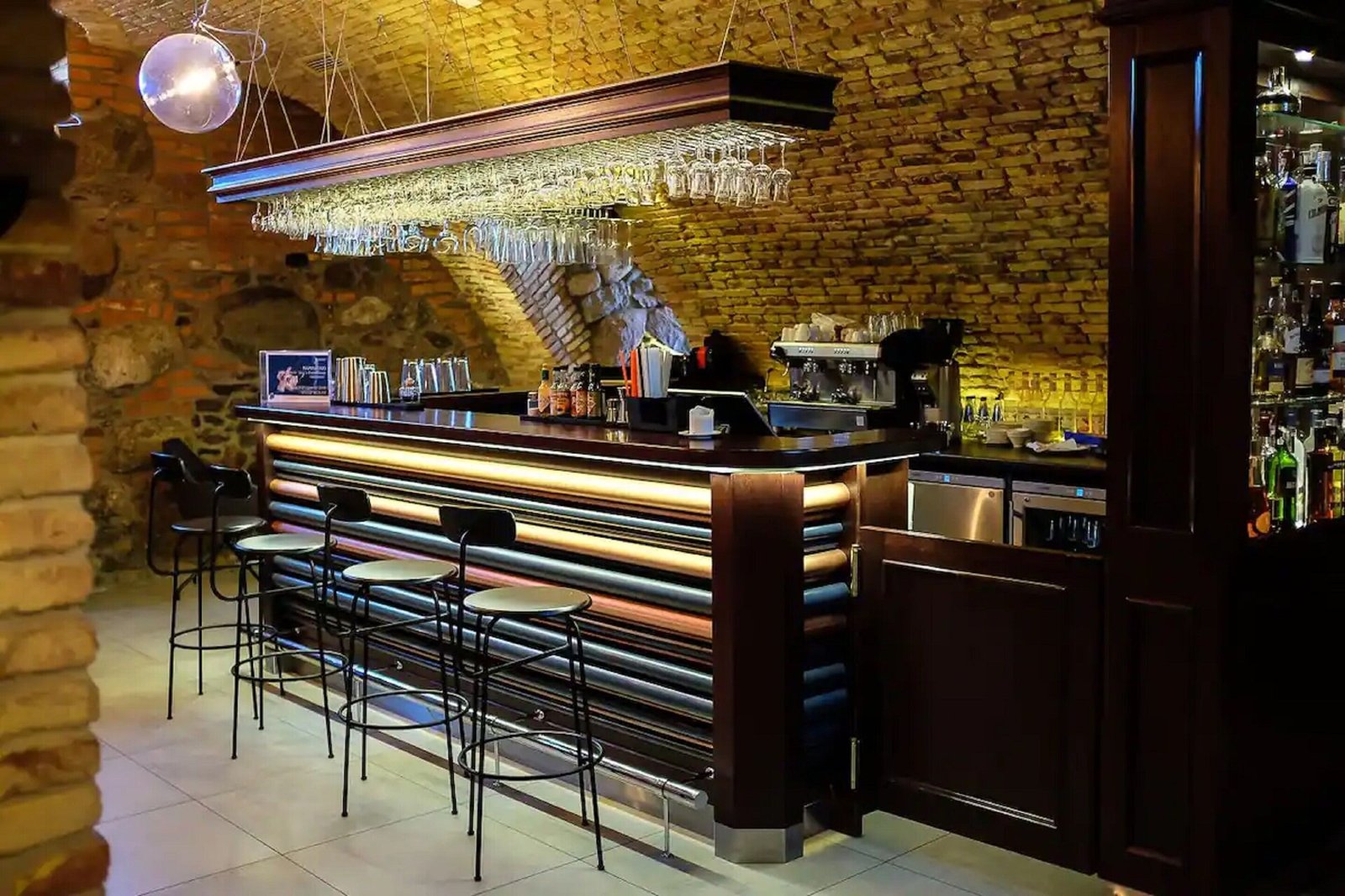 Hotel Quadrille Relais & Châteaux, eat & drink