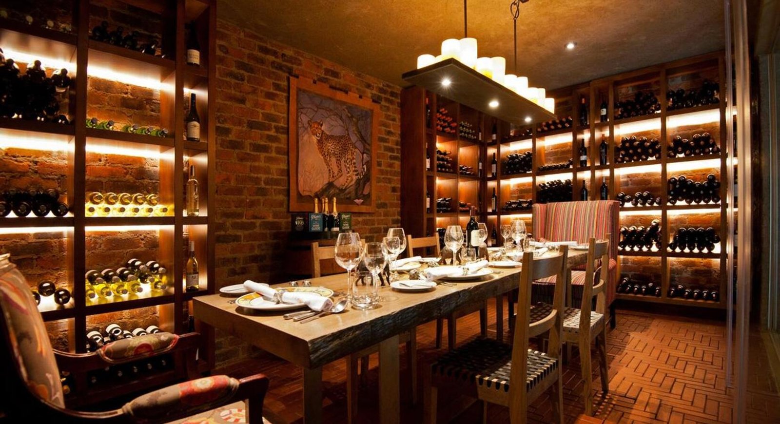 Jabulani Safari, at the table