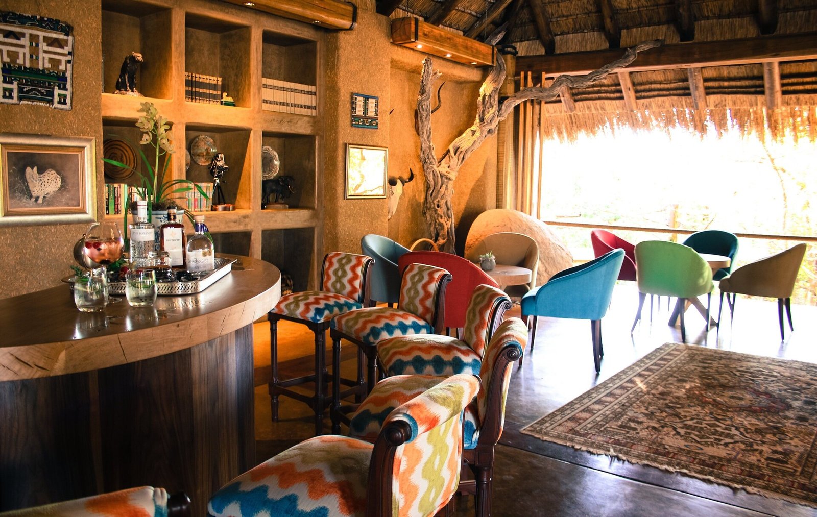 Jabulani Safari, at the table