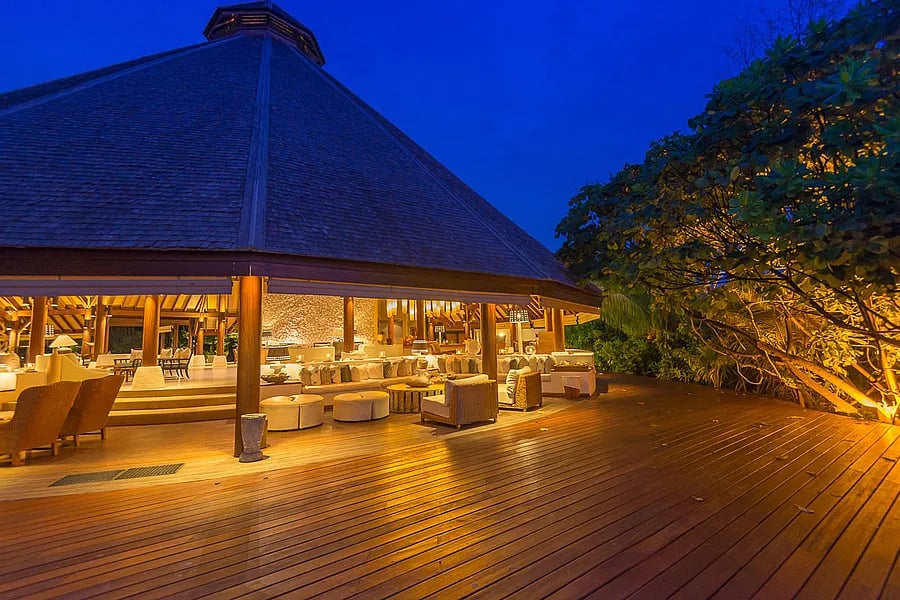 Denis Private Island, vibe