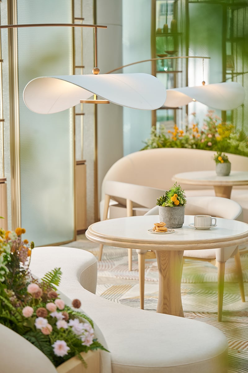 The Royal Garden Kowloon East, fine foods lounge