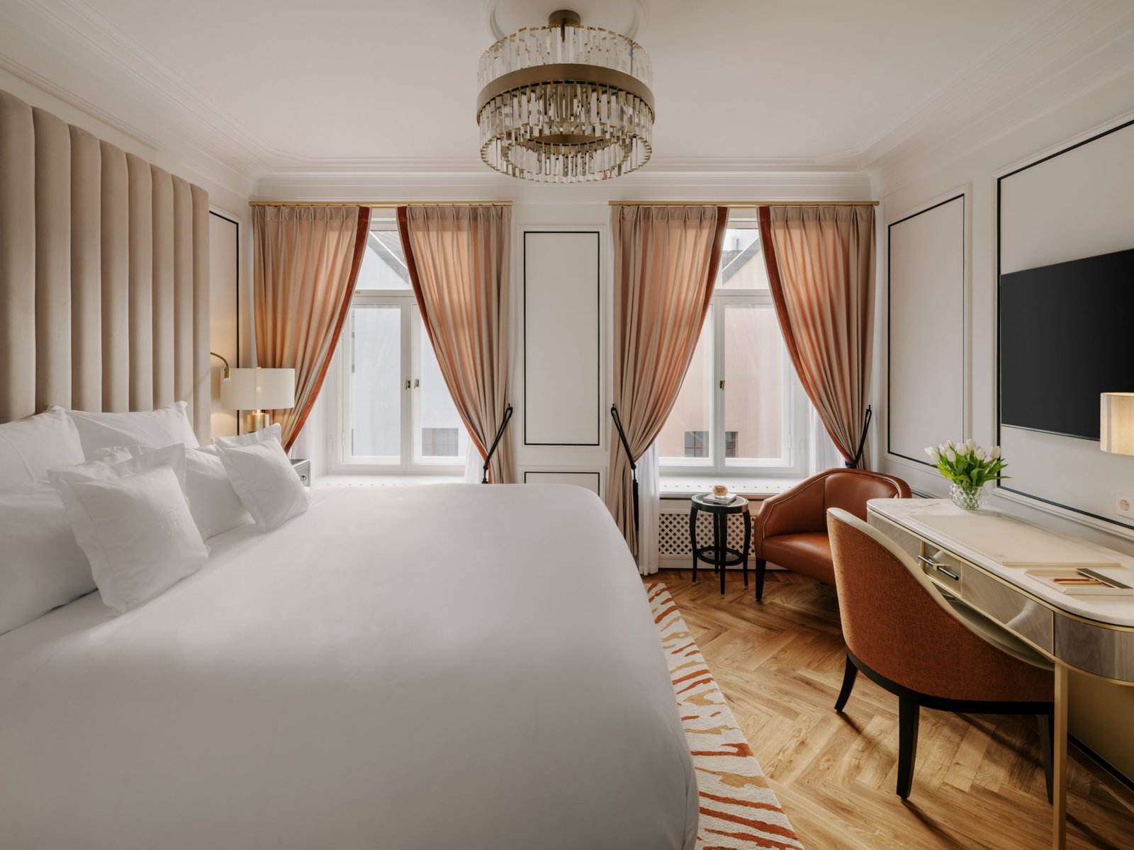 The Burman Hotel, rooms