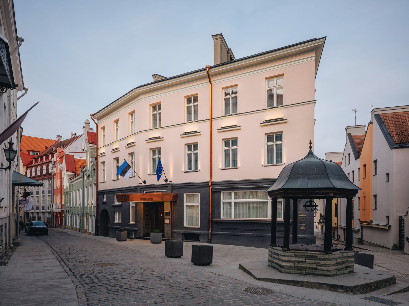 The Burman Hotel, backstory