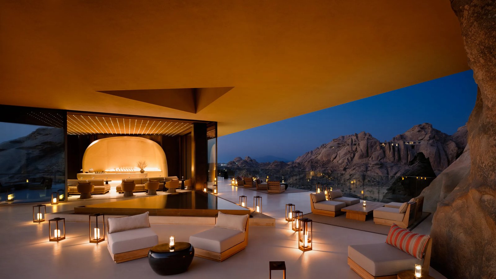 Desert Rock Resort, at the table