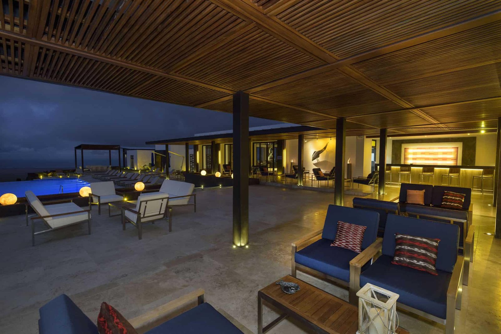 Pikaia Lodge, eat & drink