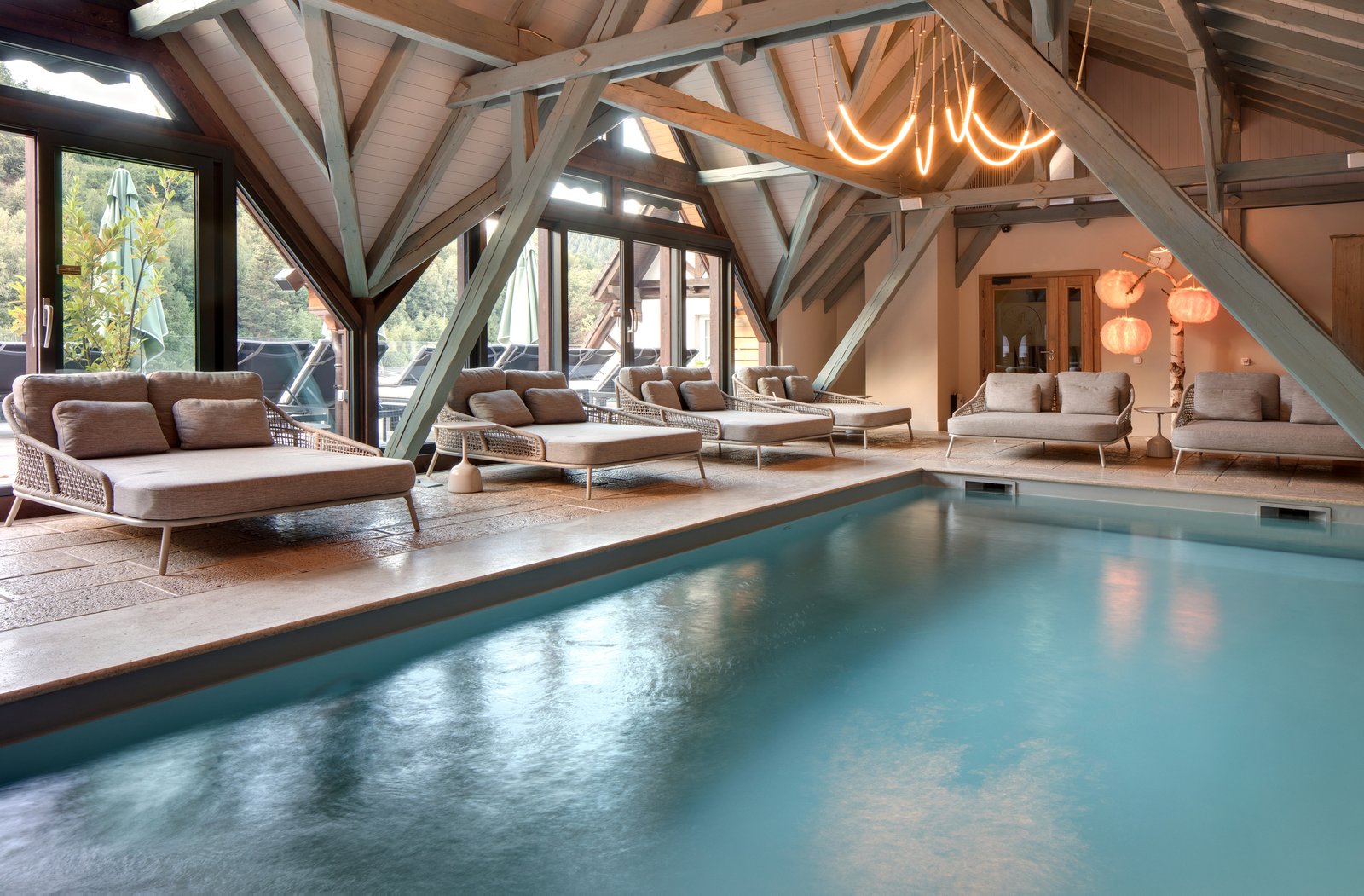 CHENEAUDIÈRE - Hôtel Spa - Relais & Châteaux, the pool