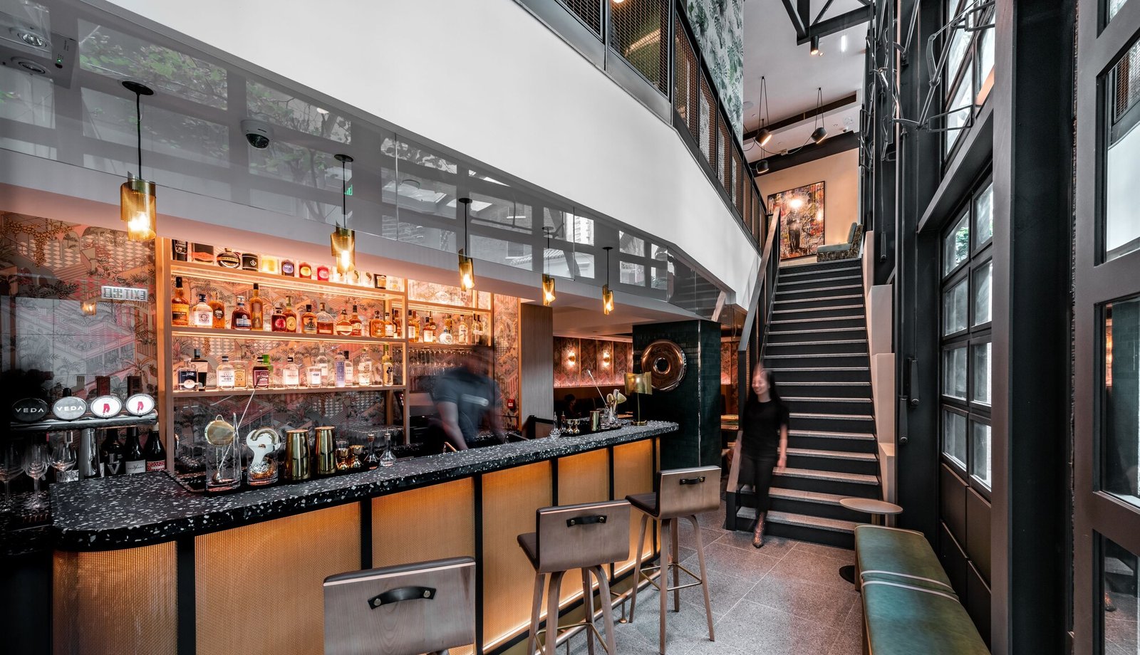 Ovolo Central, veda