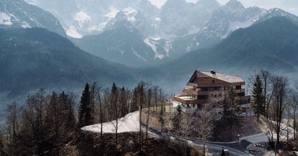 Chalet Sofija, backstory