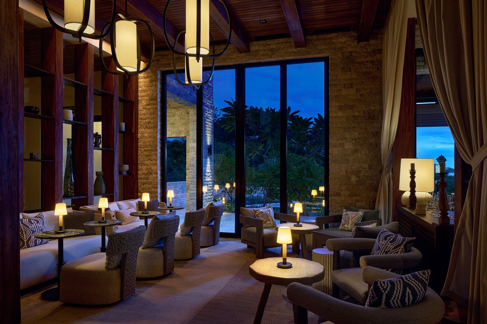 Nekajui Peninsula Papagayo, a Ritz-Carlton Reserve, vibe
