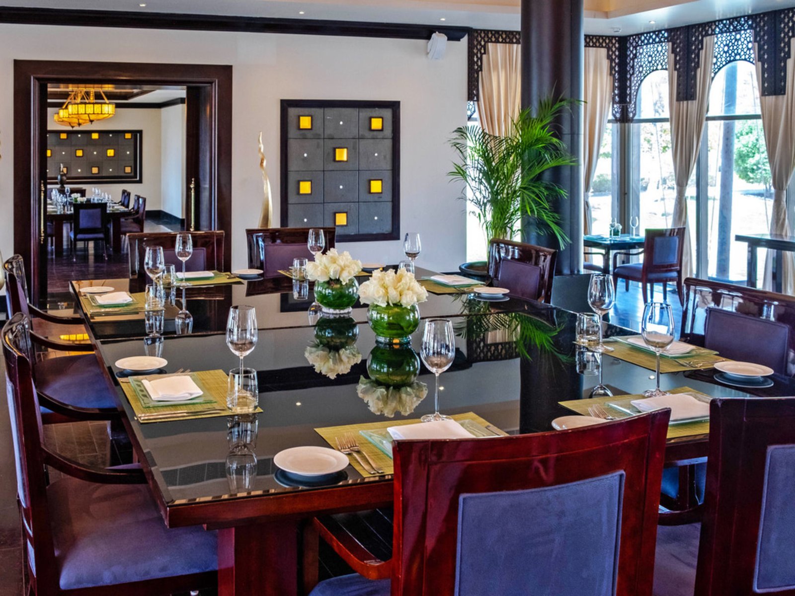 Raffles Al Areen Palace Bahrain, eat & drink