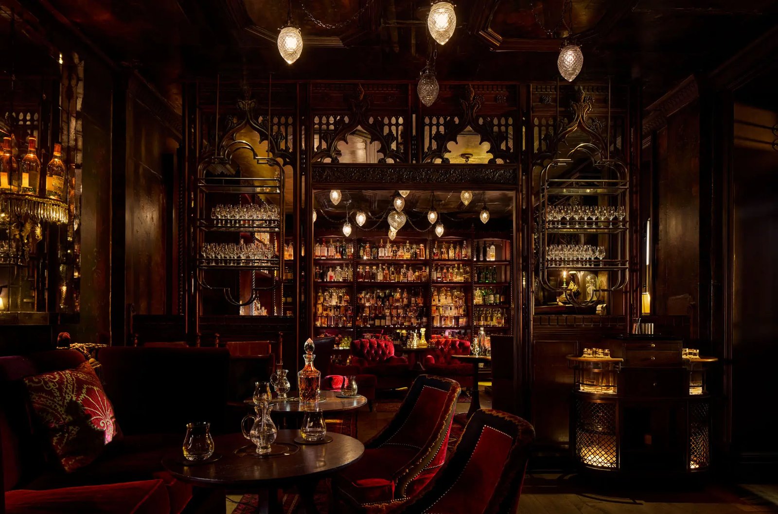 The Fife Arms, bertie's whisky bar
