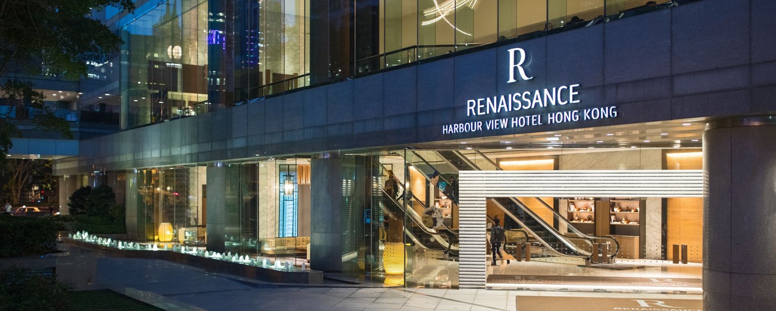 Renaissance Harbour View Hotel