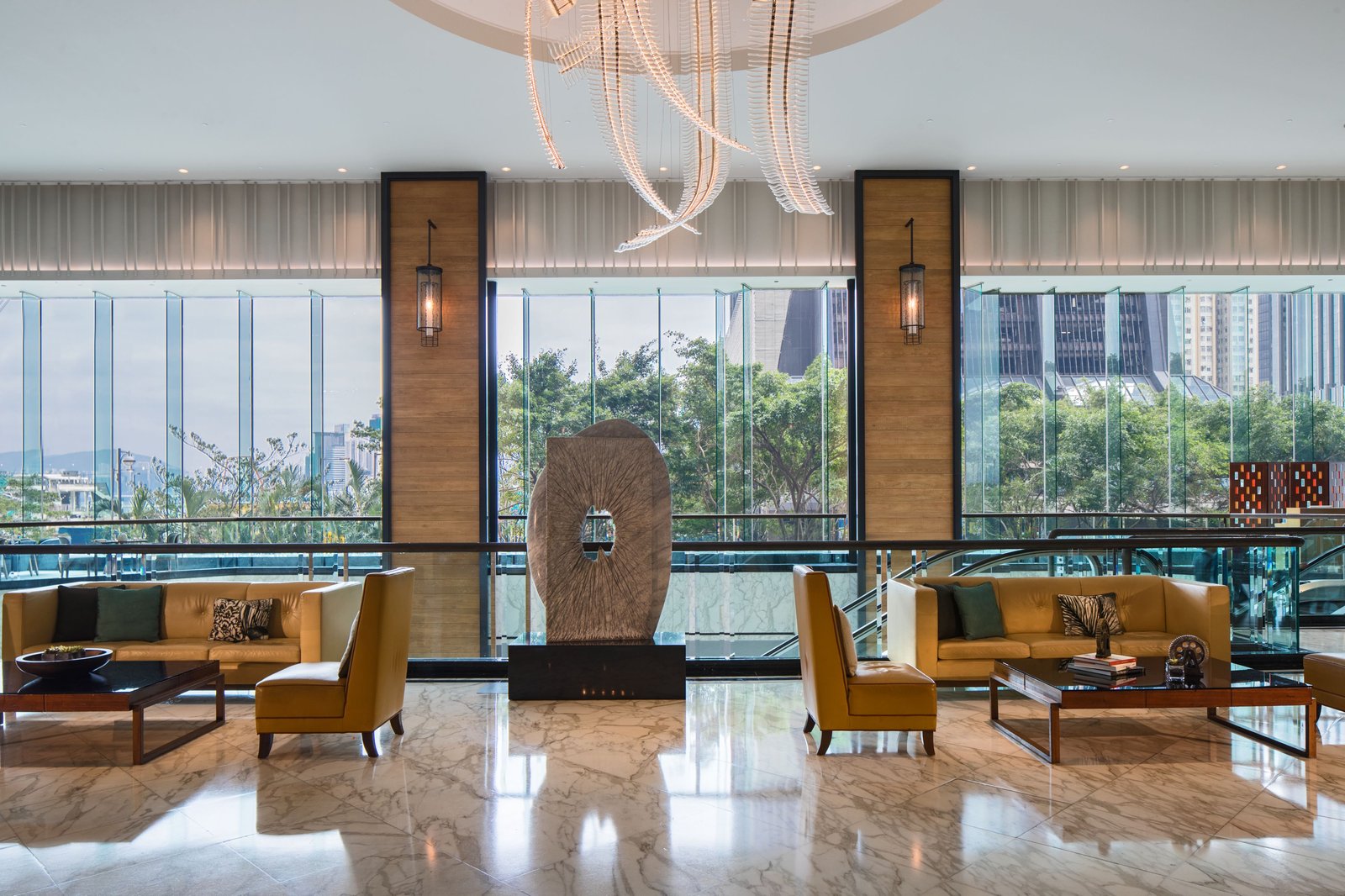 Renaissance Harbour View Hotel