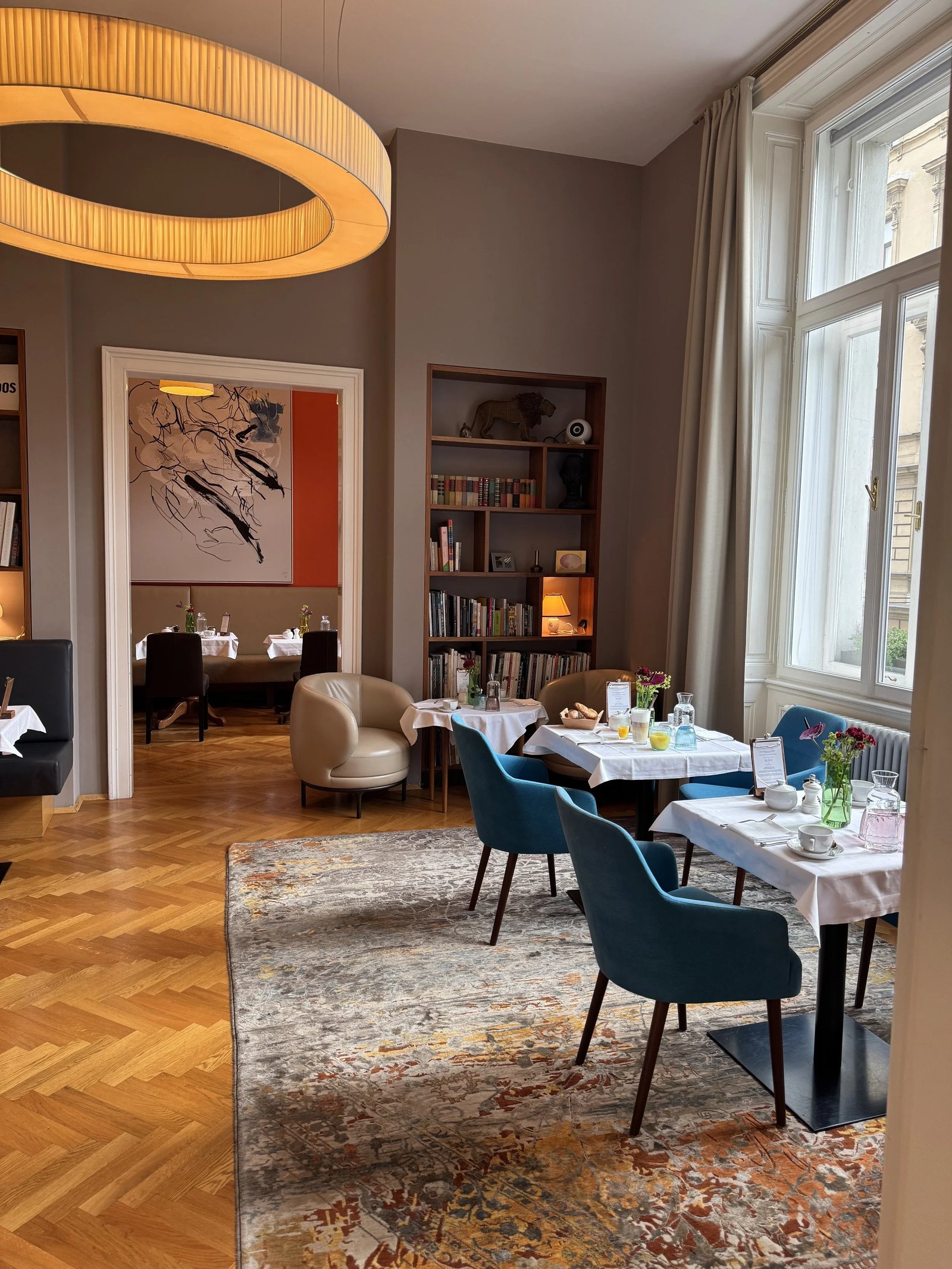 Altstadt Vienna, at the table