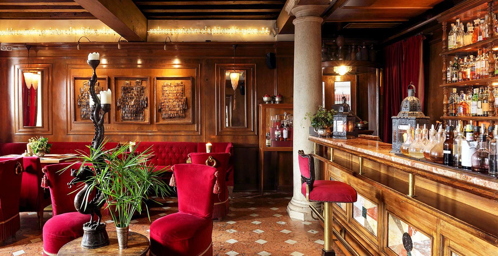 Hotel Metropole, eat & drink