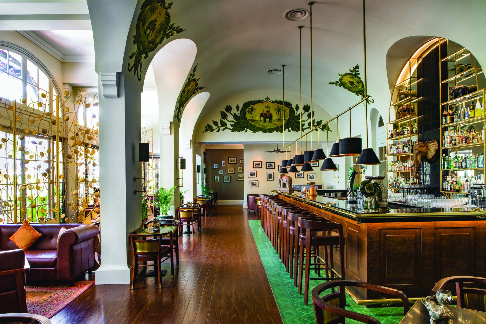 Raffles Hotel Le Royal Phnom Penh, eat & drink
