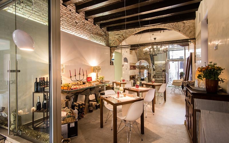 Corte di Gabriela, eat & drink