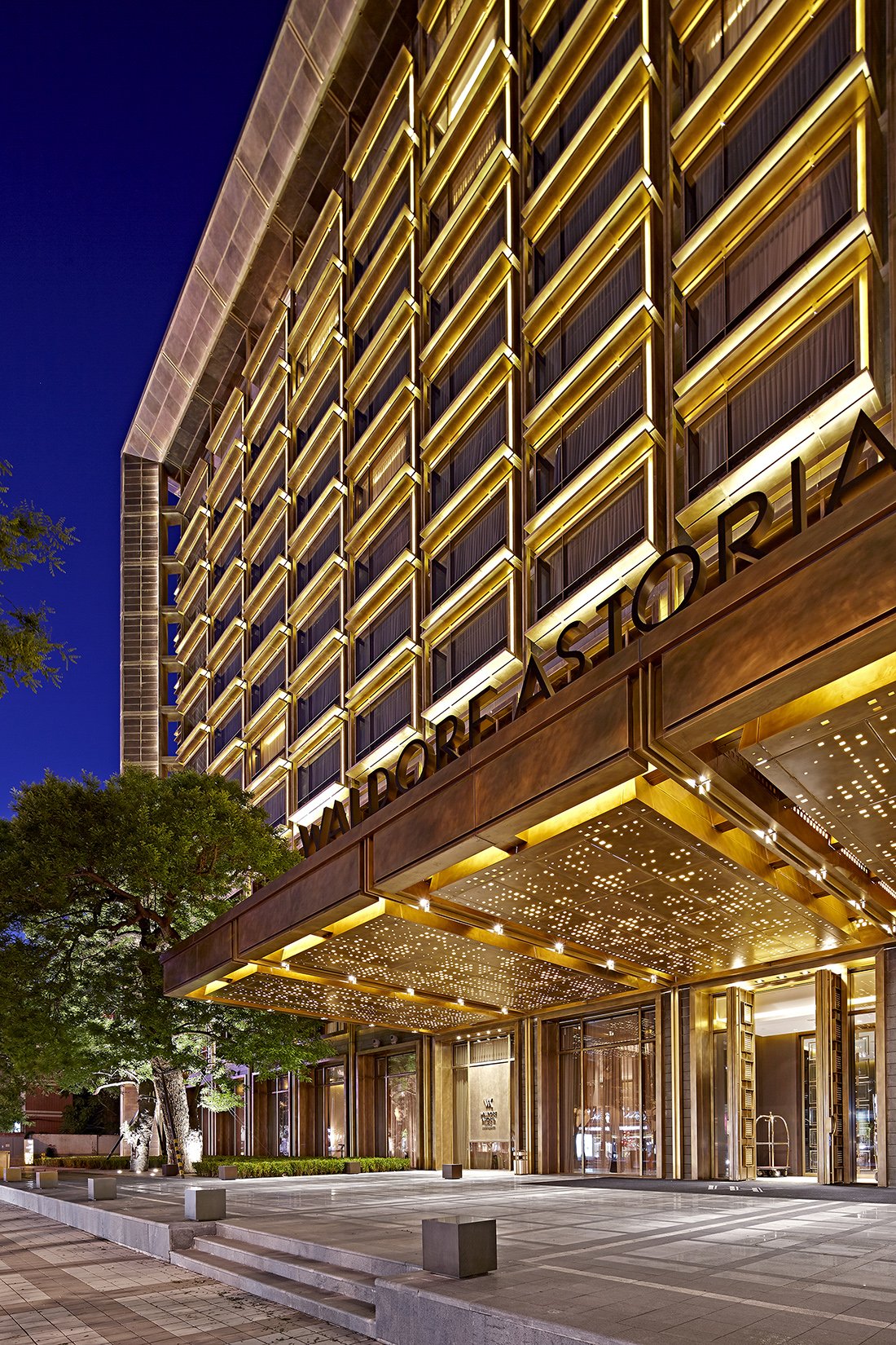 Waldorf Astoria Beijing, backstory