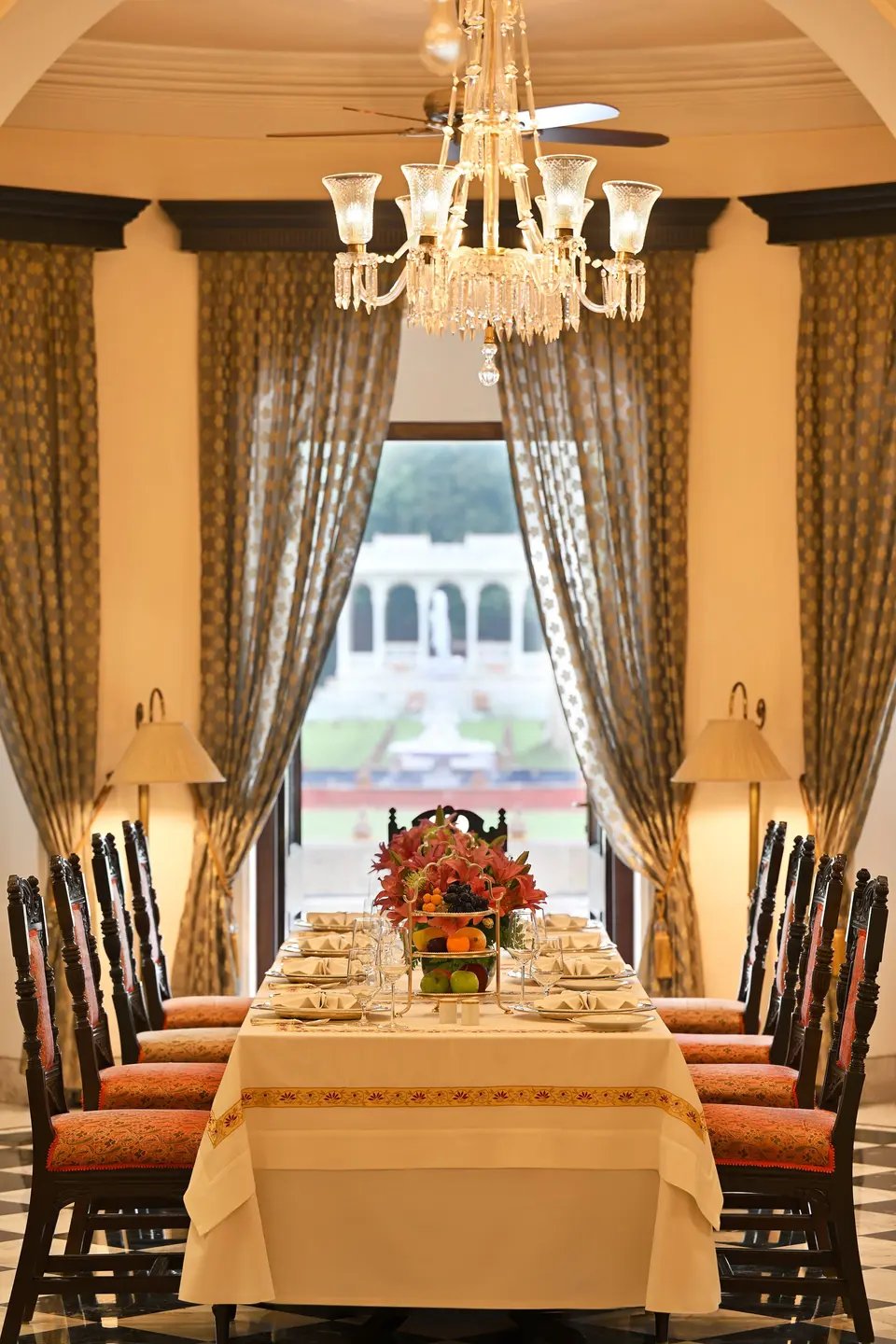 Taj Nadesar Palace, Varanasi, the dining area