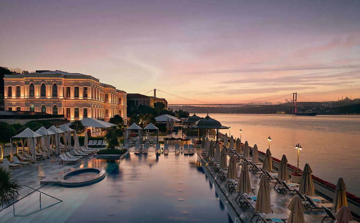 Four Seasons Hotel Istanbul At The Bosphorus