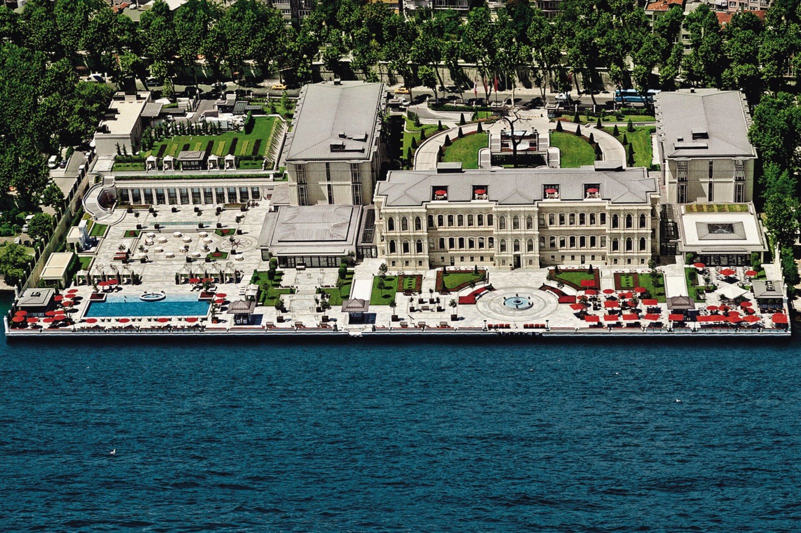Four Seasons Hotel Istanbul At The Bosphorus, backstory