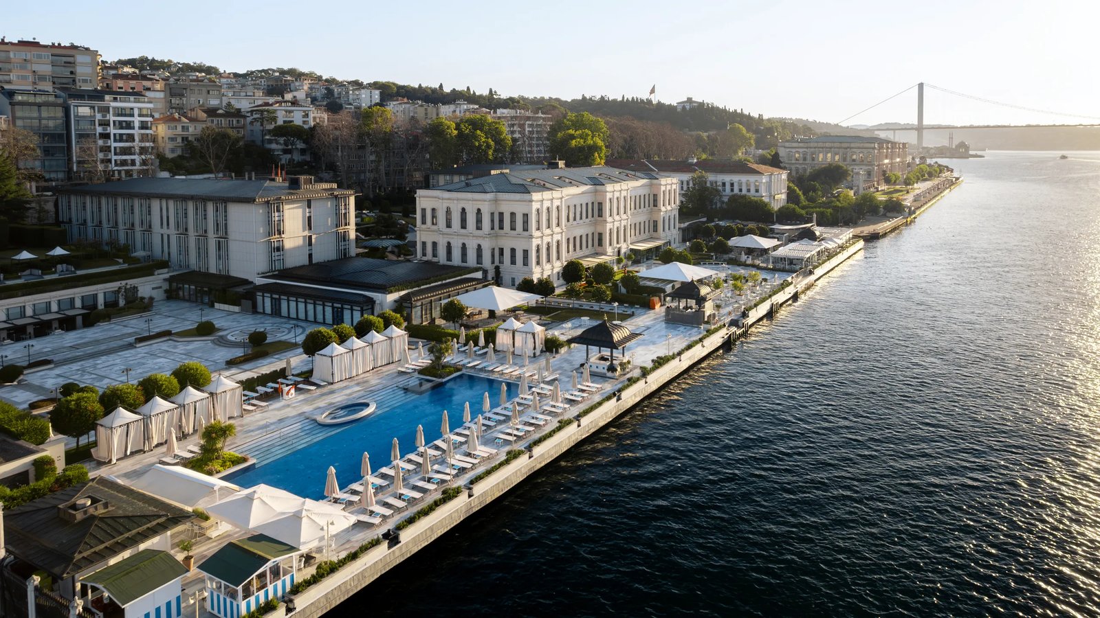 Four Seasons Hotel Istanbul At The Bosphorus, vibe