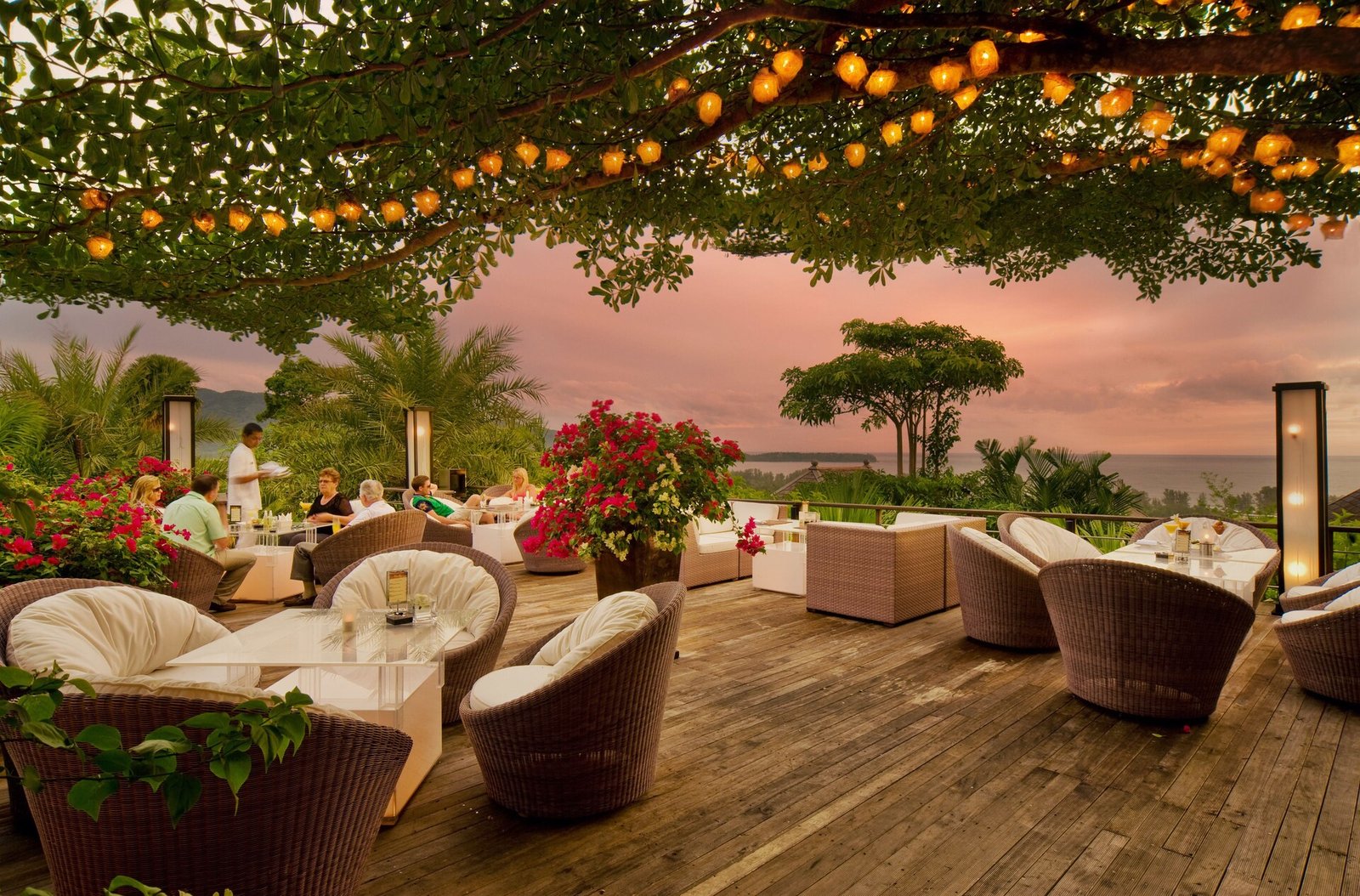 The Pavilions Phuket, eat & drink