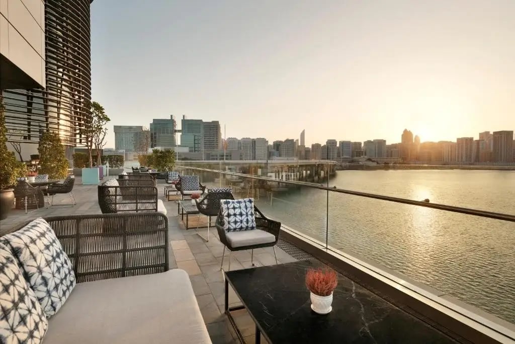 Rosewood Abu Dhabi, vibe