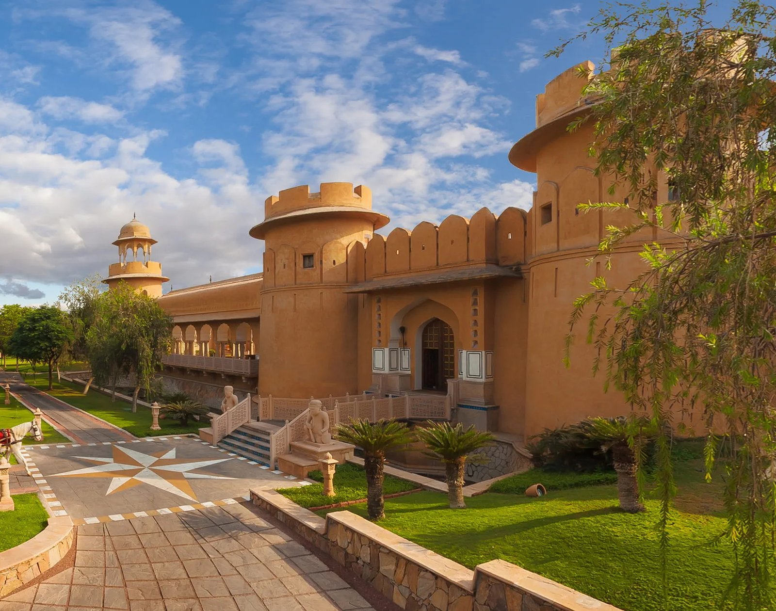The Oberoi Rajvilas, Jaipur, backstory