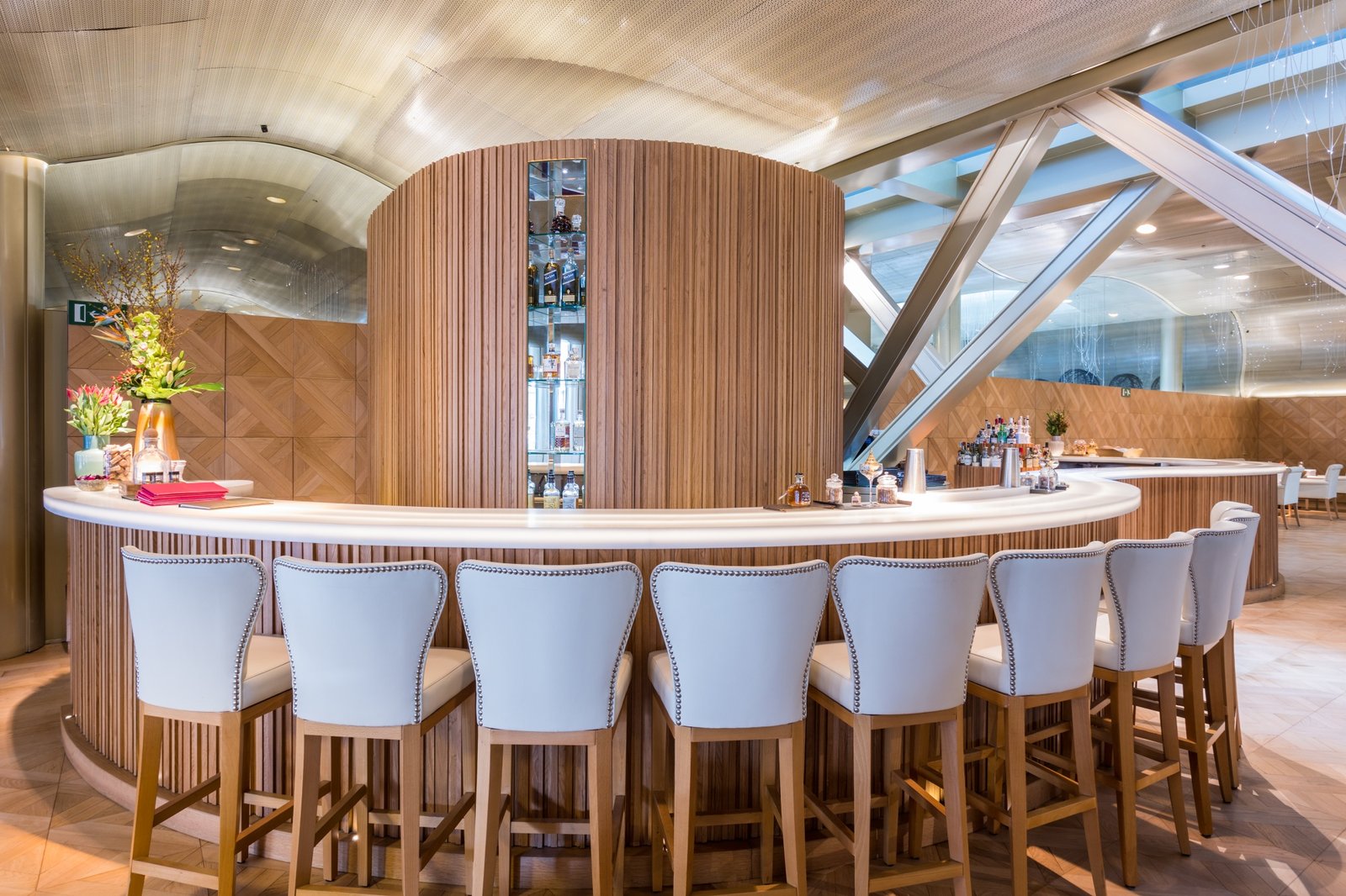 Monument Hotel, eat & drink