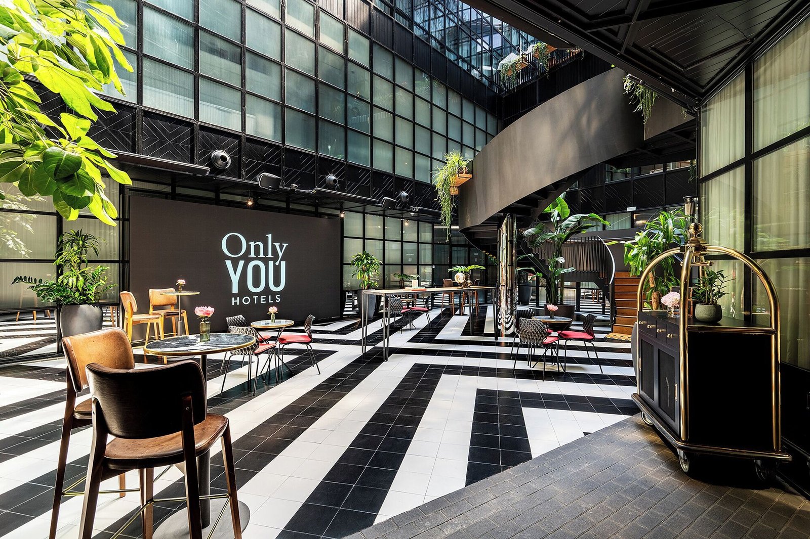 Only You Hotel, Atocha, vibe