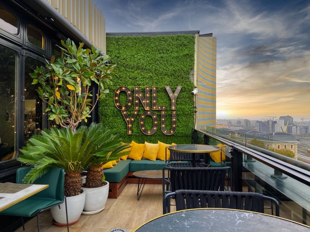 Only You Hotel, Atocha, vibe