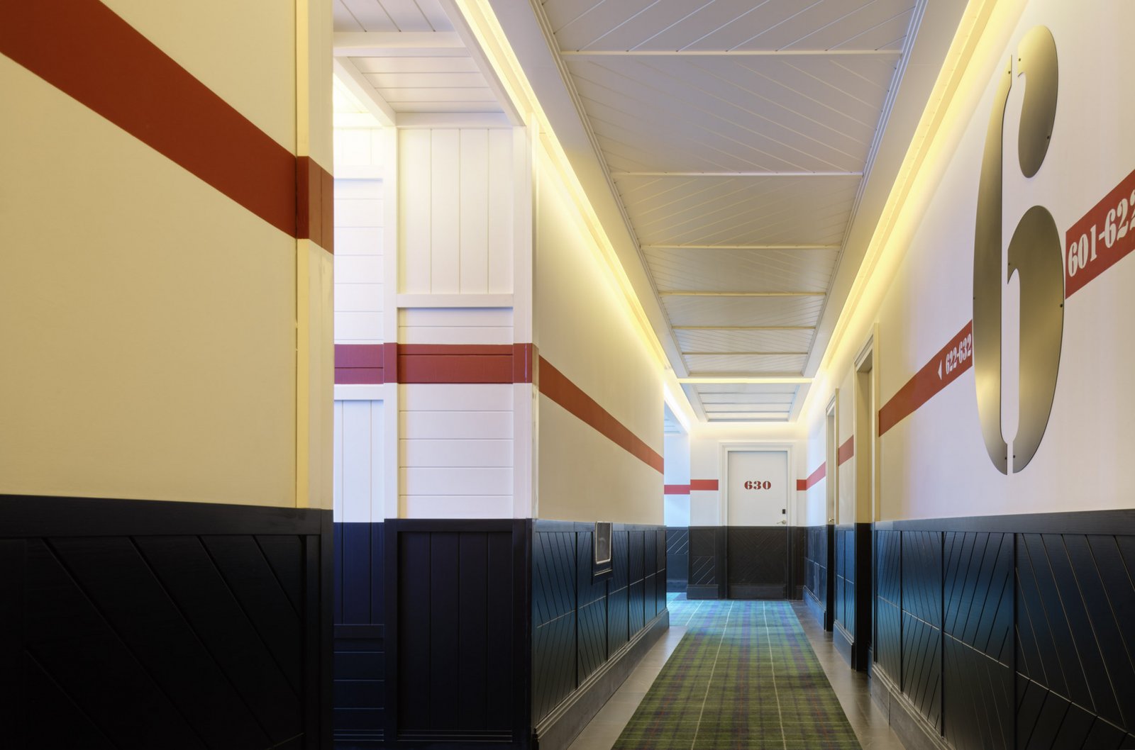 Only You Hotel, Atocha, vibe