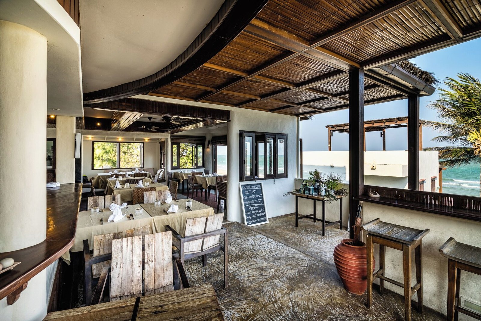 Aleenta Hua Hin - Pranburi Resort & Spa, eat & drink