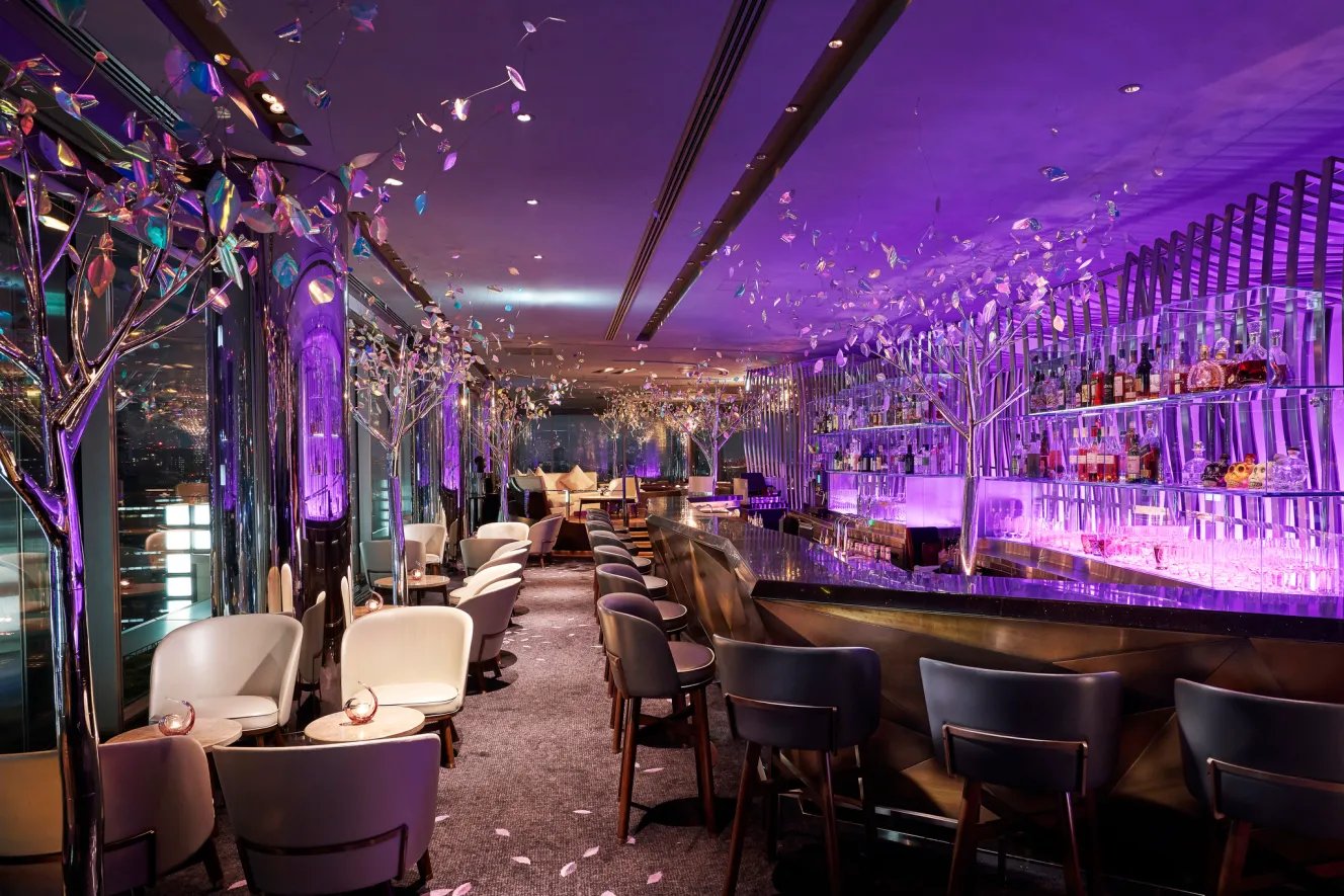 The Peninsula Tokyo, peter: the bar