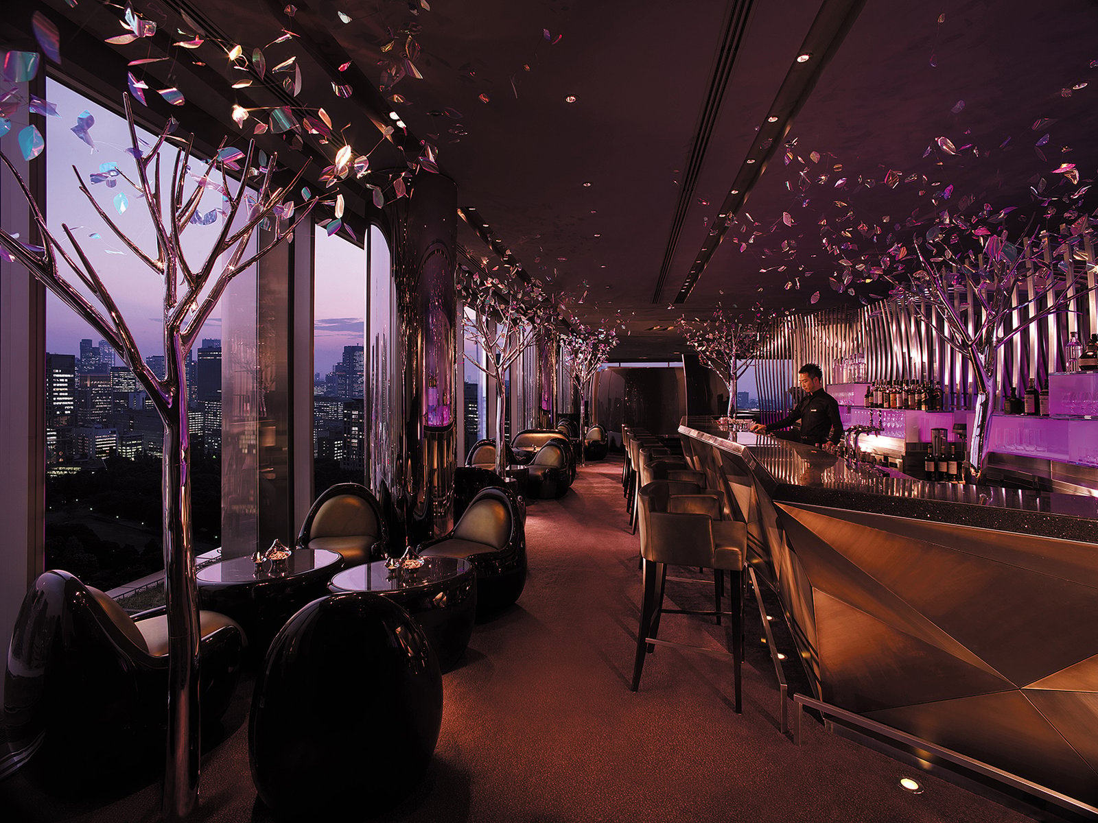 The Peninsula Tokyo, peter: the bar