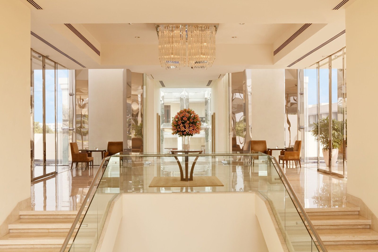 The Oberoi, Gurgaon, vibe
