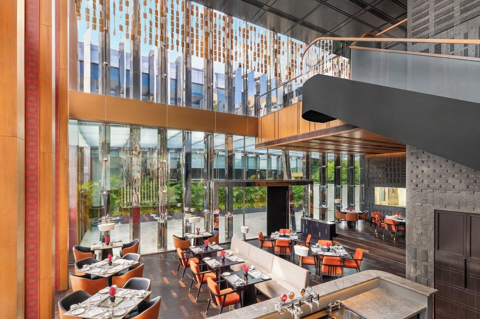 The Oberoi, Gurgaon, eat & drink